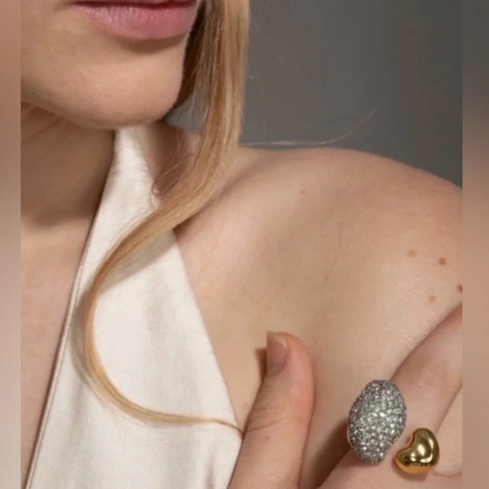 ALEXIS BITTAR • Solanales  Crystal Pebble Heart Ring